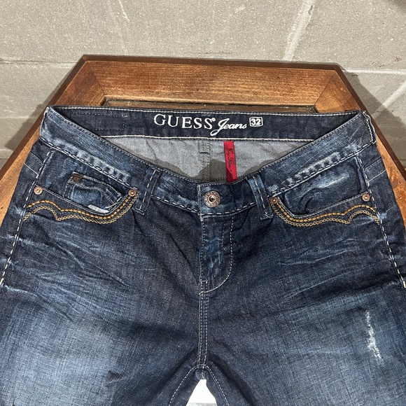 Y2K Embroidered Flare Guess Jeans - Picture 6 of 13